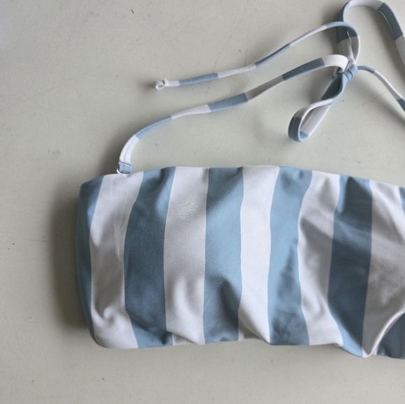 Lively Keep Me Hanging On Bikini Bra Womens Sz M Cabana Stripe Blue White New - Picture 5 of 10